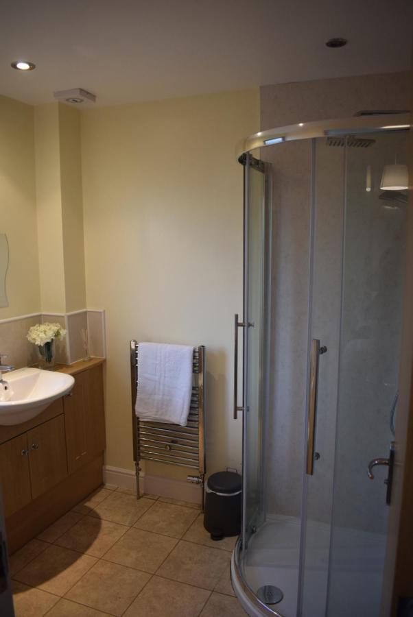 Kelpies Serviced Apartments Kavanagh- 5 Bedrooms Bathgate Eksteriør bilde